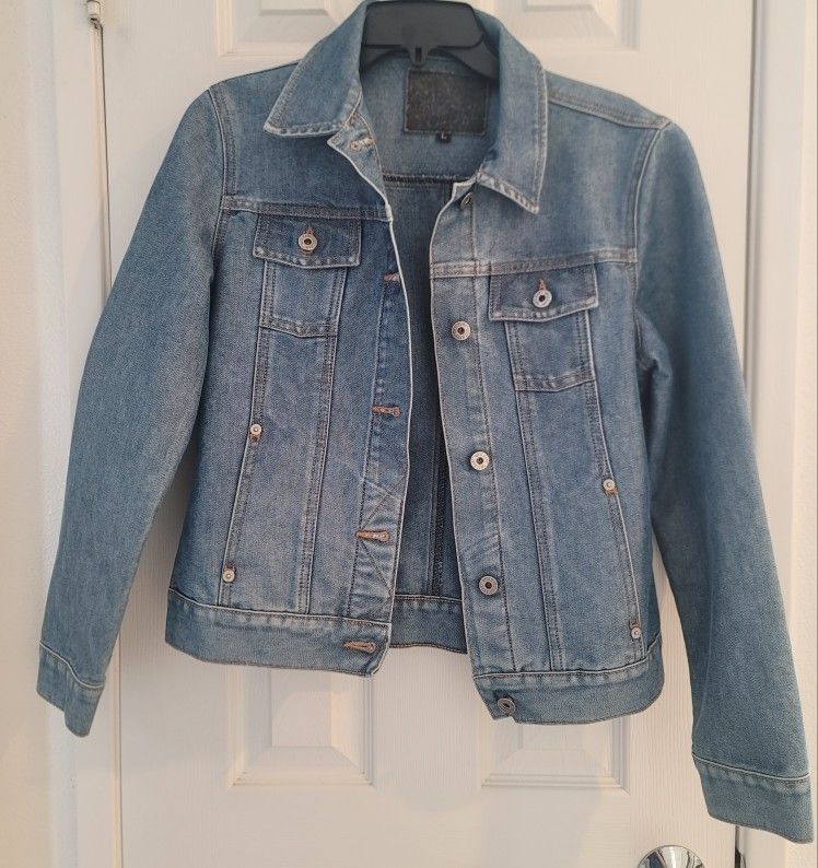 Guess Jean Jacket/size L