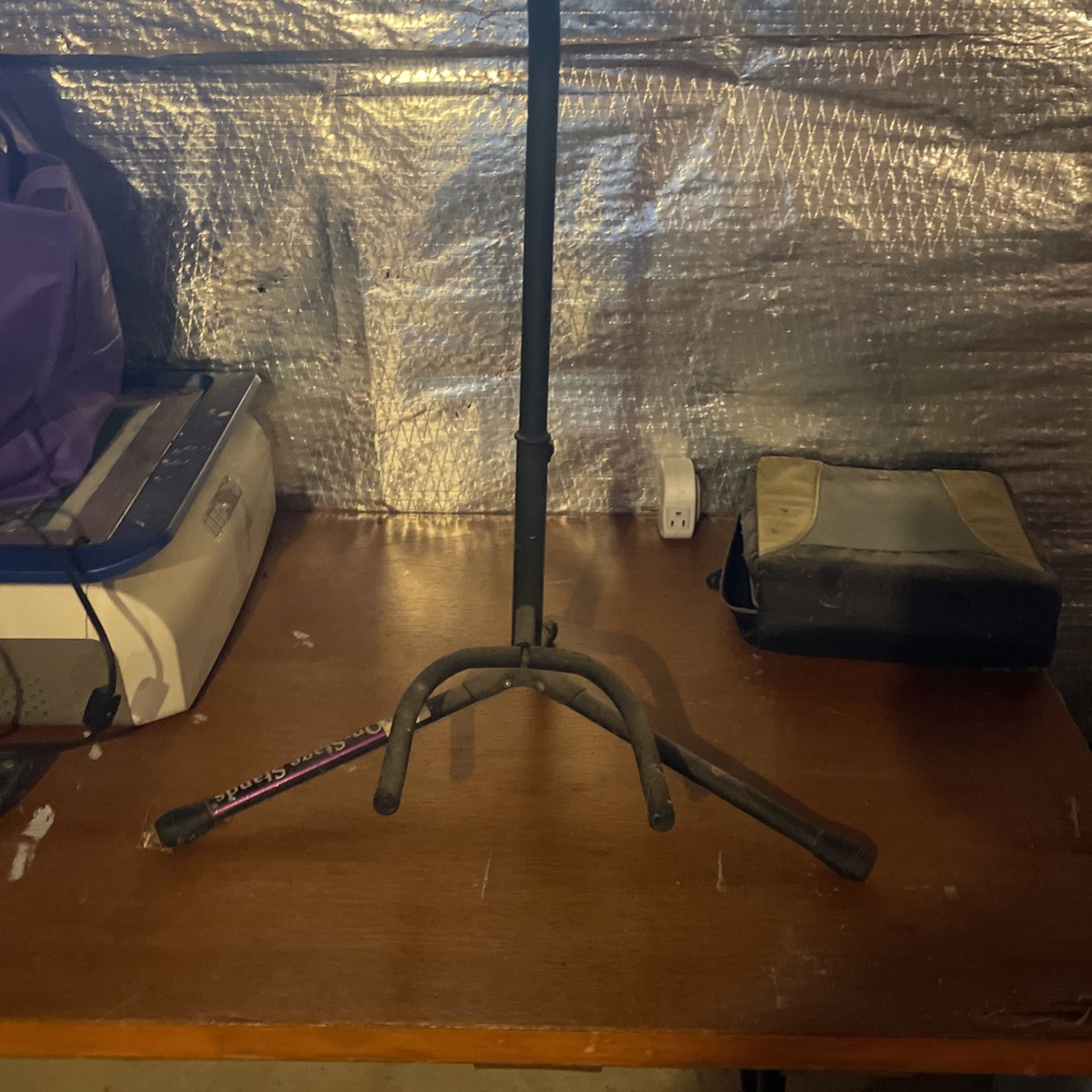 Guitar Stand
