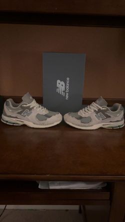 New Balance 2002R Grey Sneakers