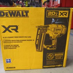 DeWalt 20V Max Brushless XR 16Ga Straight Finish Nailer. Tool Only