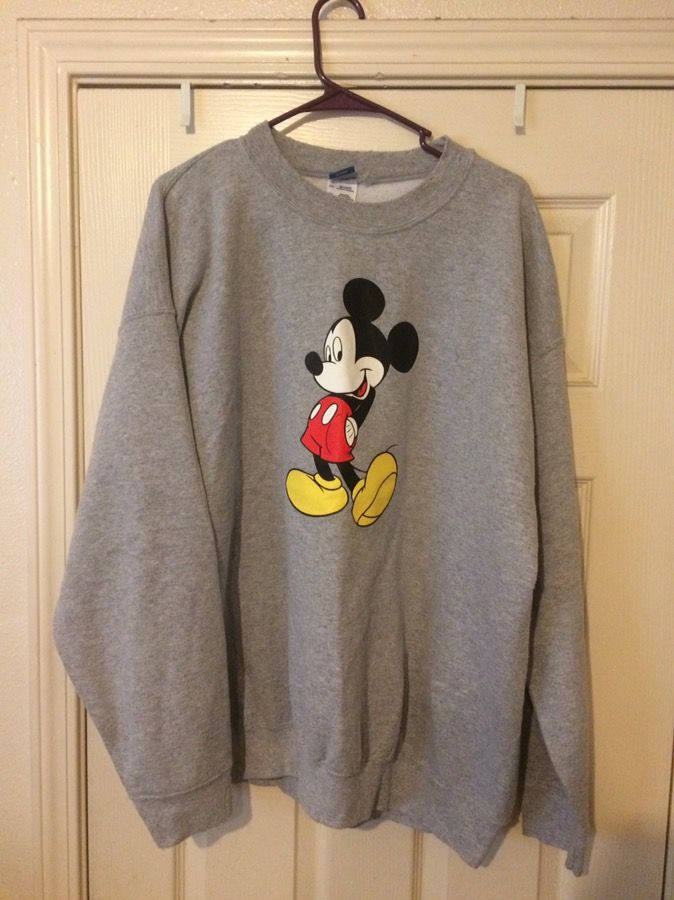 Women's Disney sweatshirt Mickey $20 size xl