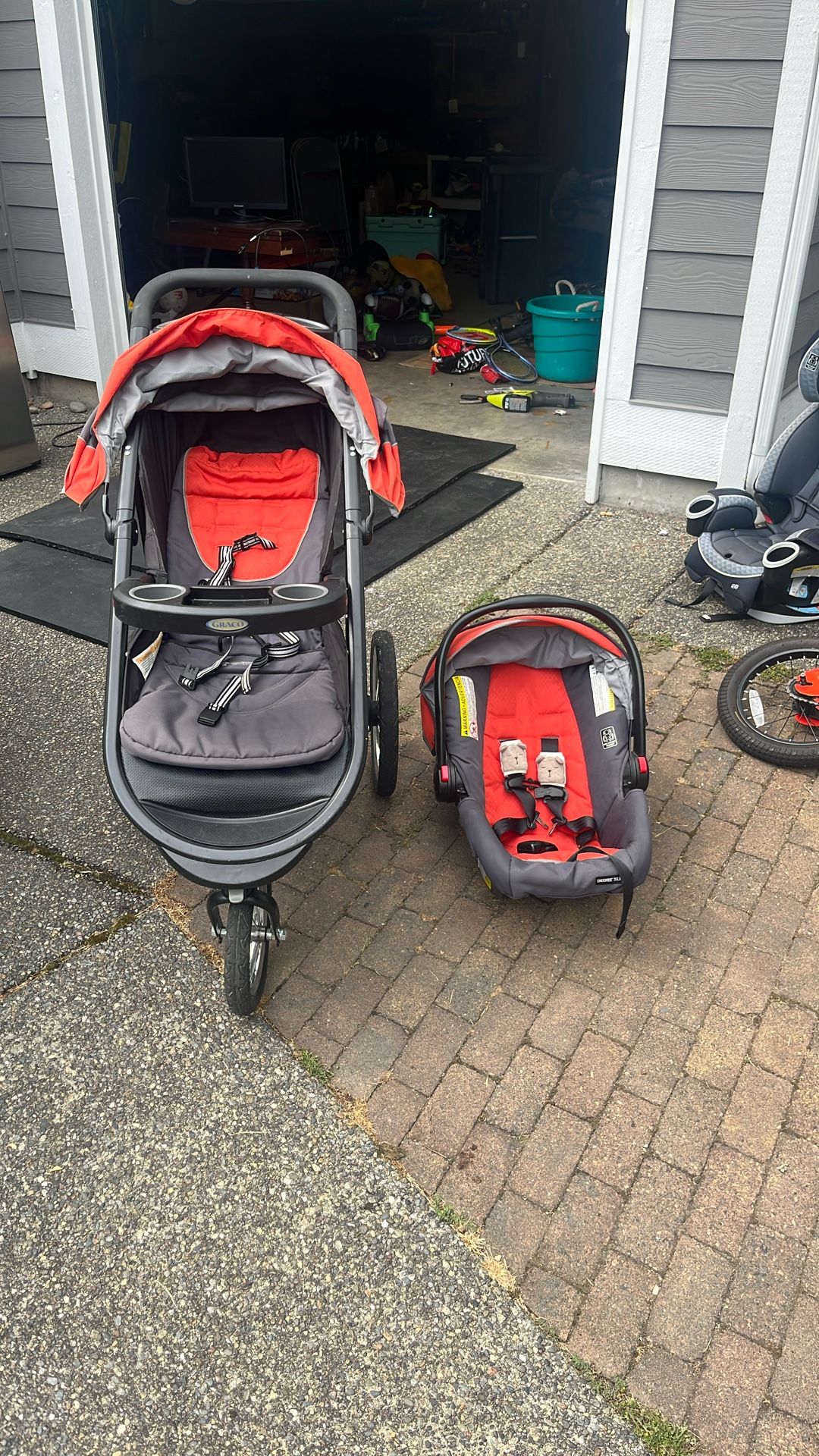 Graco 4ever Car Seat And Stroller