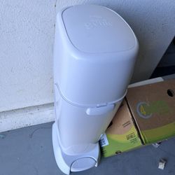 Diaper Genie 