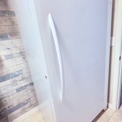 Frigidaire Upright Freezer 
