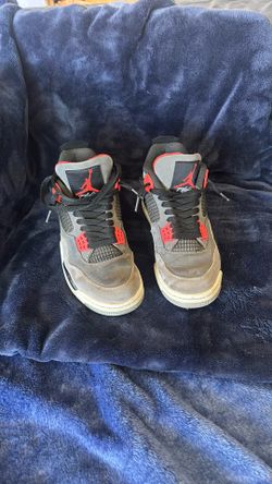 Air Jordan Retro 4