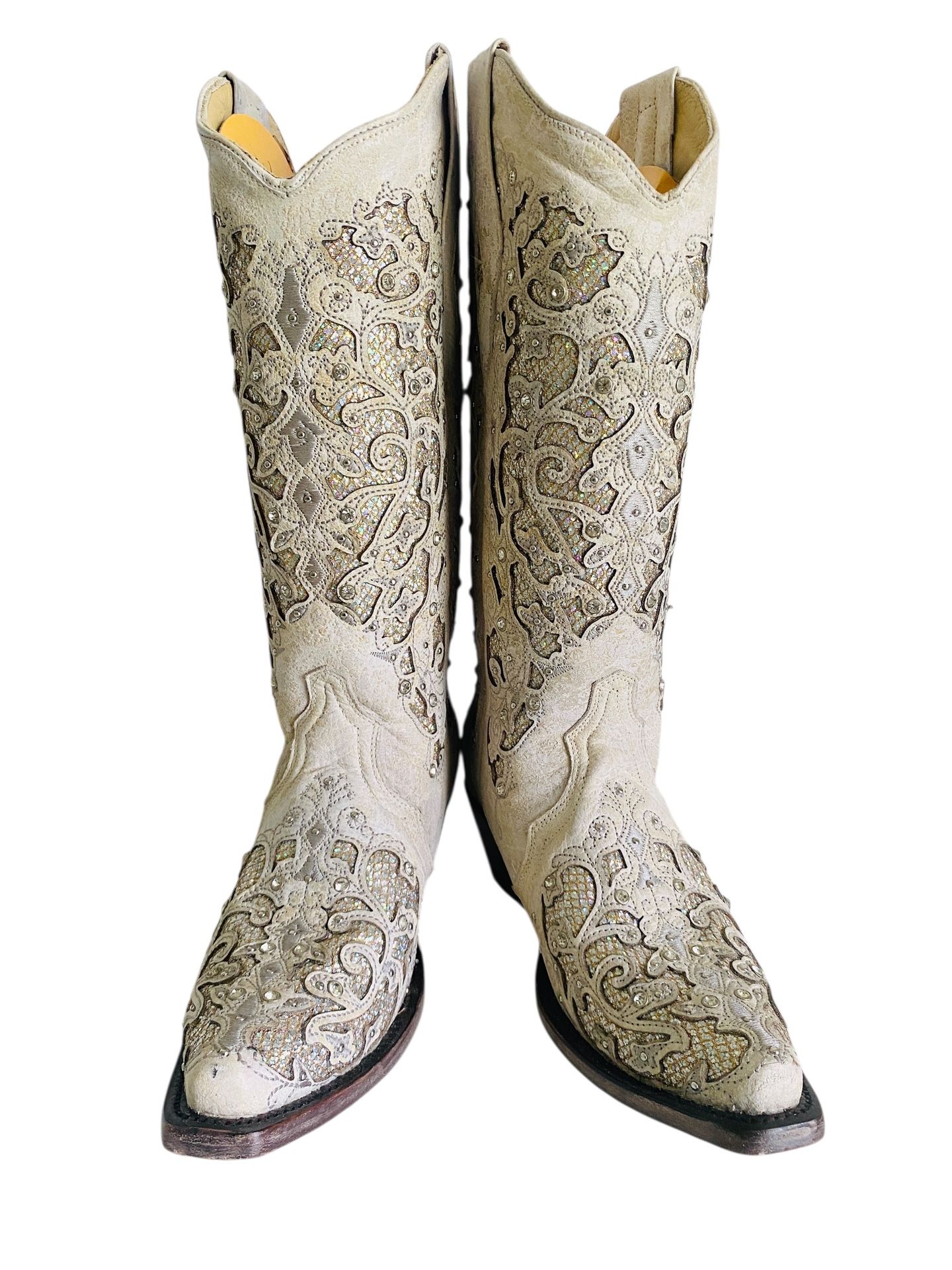 Corral Boots Women size 6 White Wedding Glittered Inlay and Crystals Boots