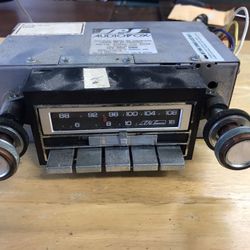 Audio box vintage car radio