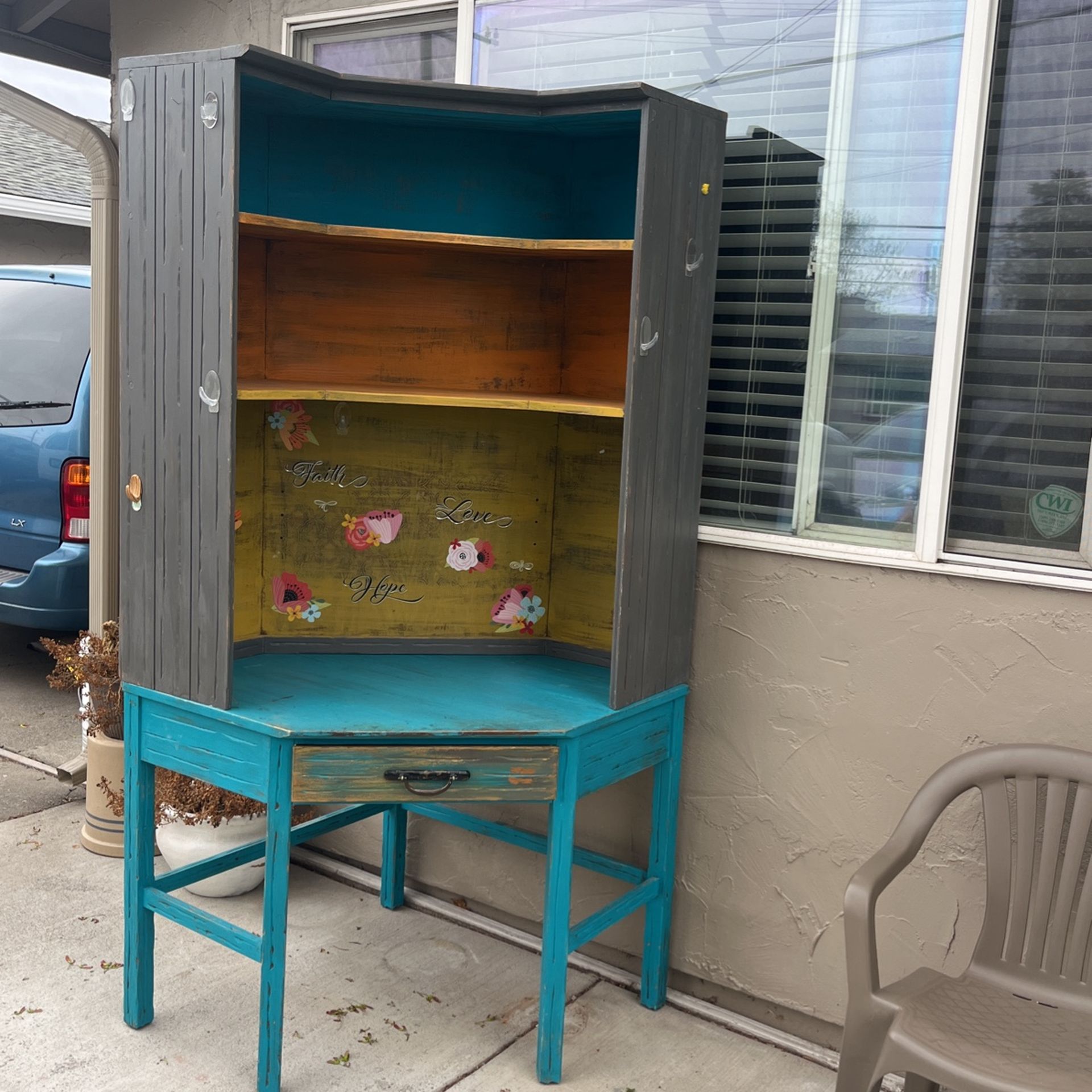 Corner Desk