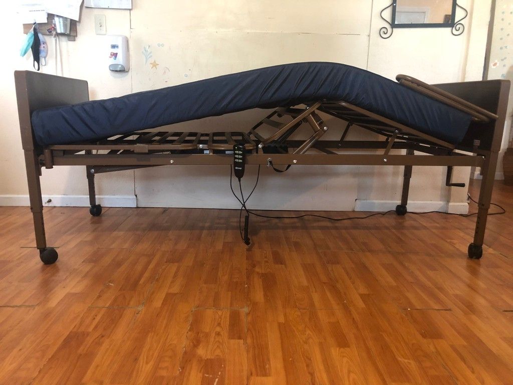 BRAND NEW DRIVE 1557 1HF MEDICAL ELECTRIC BED for Sale in La Porte, TX