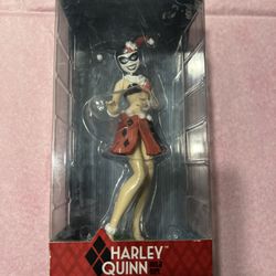 Harley Quinn, Hula Girl Collectible, Bobble Head Figure New Inbox