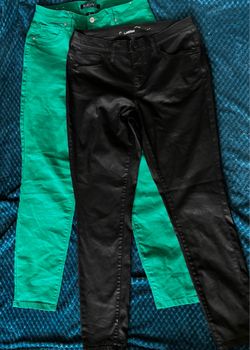 Women’s “Not Blue” Straight-Leg Jeans Duo