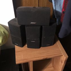 Bose Surround Sound Speakers 