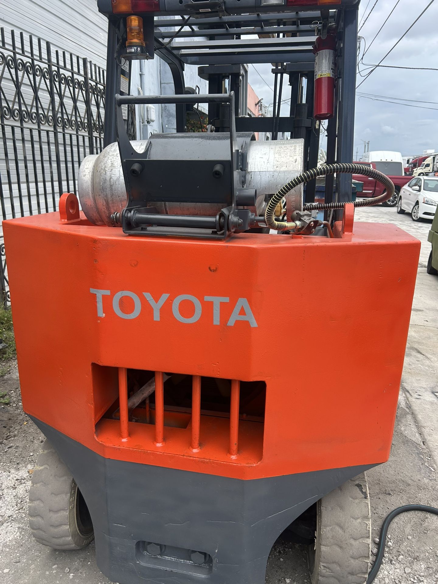 Gigantic Forklift Toyota At Small Price