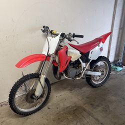 Honda Cr 85 Dirt Bike Two Stroke(trades)
