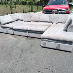 Grey Sectional with Trundle Pullout 