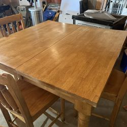 Dinning Table 