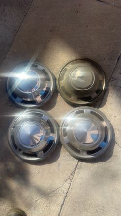 Set of 4 Vintage Chrome Hubcaps