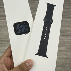 Apple Watch SE3 44MM Midnight Brand New 