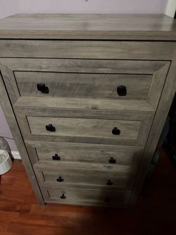 Dresser