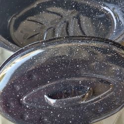 Vintage Black Speckled Oval Enamel Ware Roaster Pan & Lid