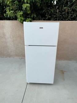 Hotpoint refrigerator 15cu ft 28x29x62🚨👍3 MONTHS WARRANTY