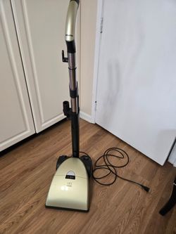 Miele vacuum cleaner