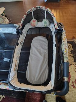 Baby bed/bassinet/playpen