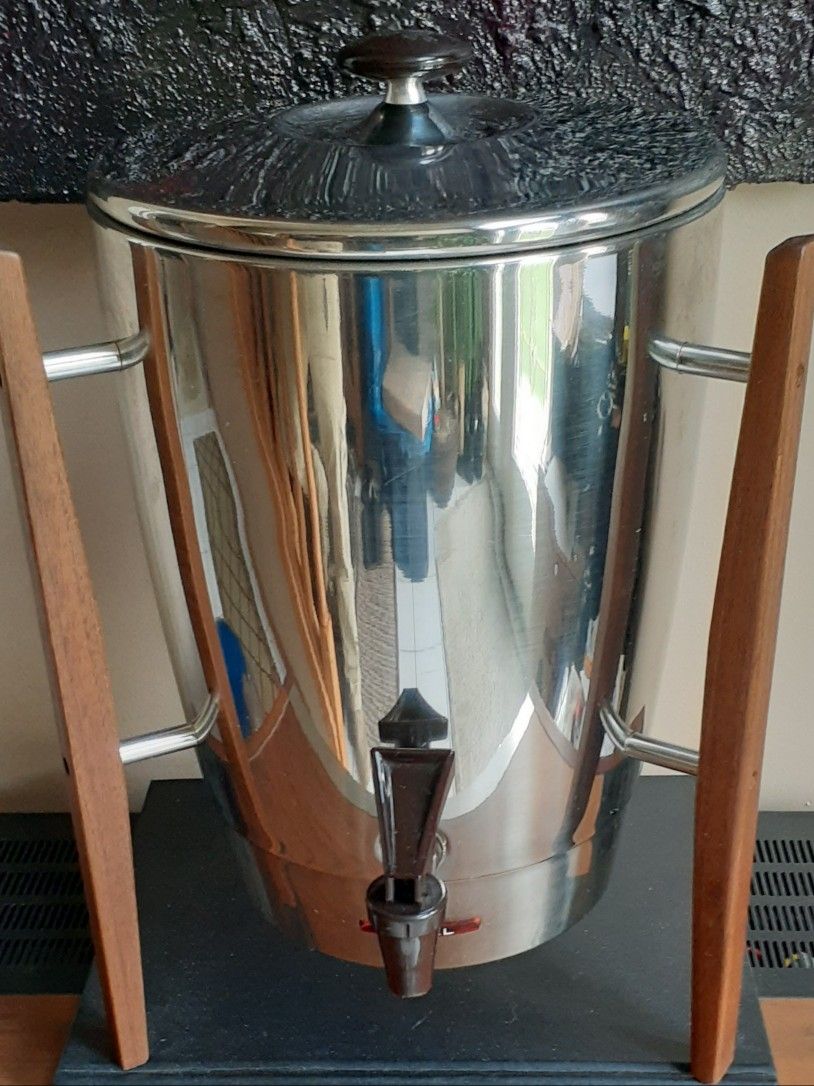 VINTAGE CHROME MID CENTURY ATOMIC COFFEE MAKER PERCOLATOR