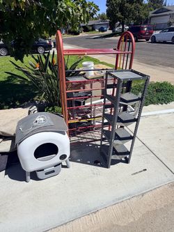 Free stuff CAT BOX TAKEN