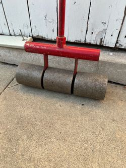 Floor roller for vinyl or linoleum