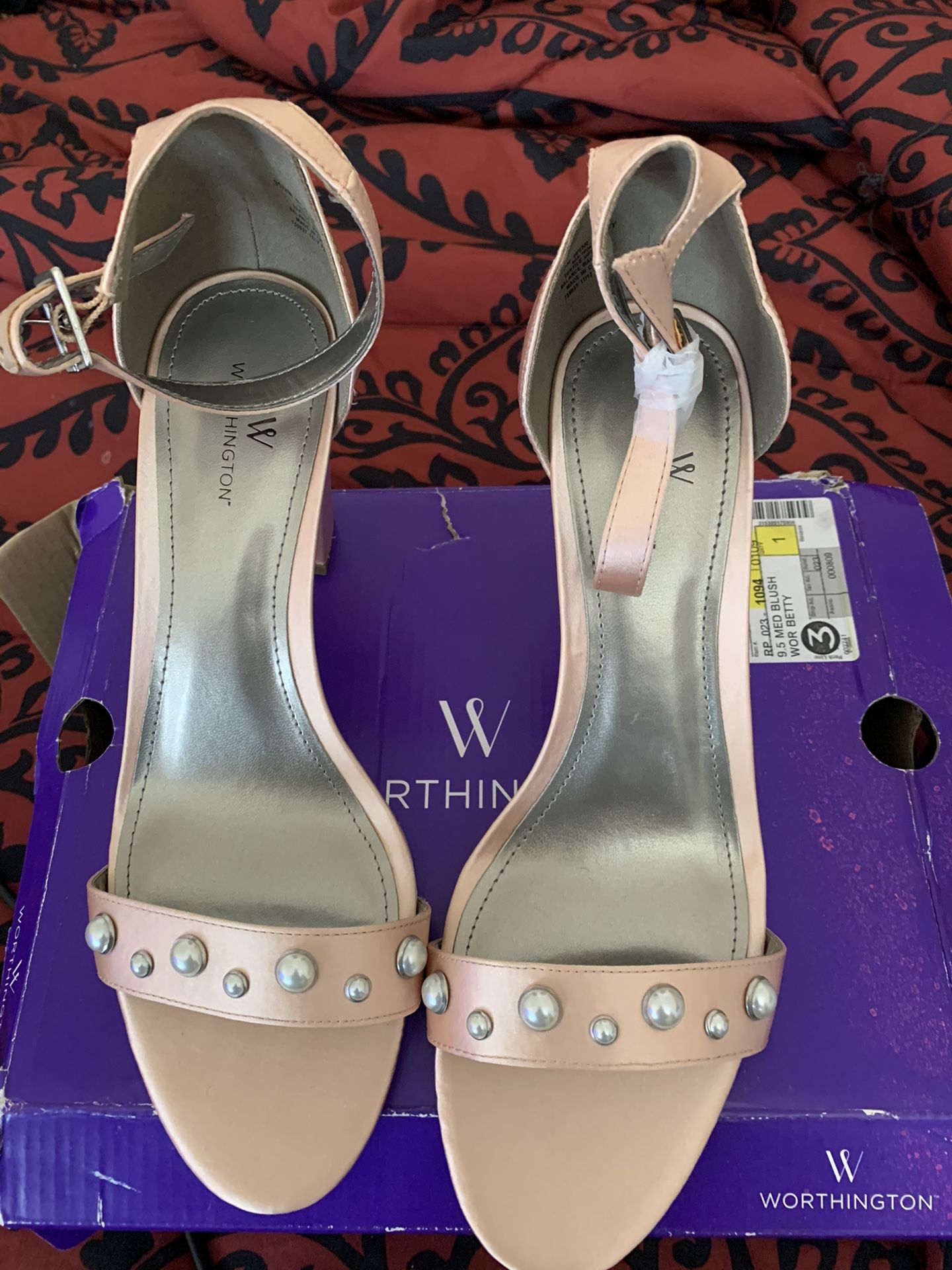 Dress sandals