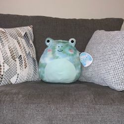 13” Ferdinand The Frog Stuffed Animal