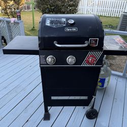 Dyna-glo  Gas-Grill