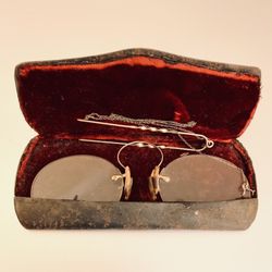 Gold Filled Antique Victorian Clip Glasses With Case