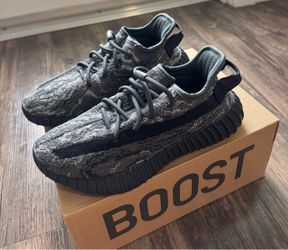 Adidas Yeezy Boost 350 V2 Low MX Dark Salt, Women size 6.5-7