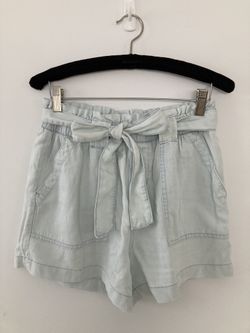 Tie Front Shorts W/pockets XS