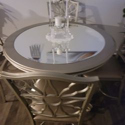 Mirrored Dinner Table & 4 Chairs 