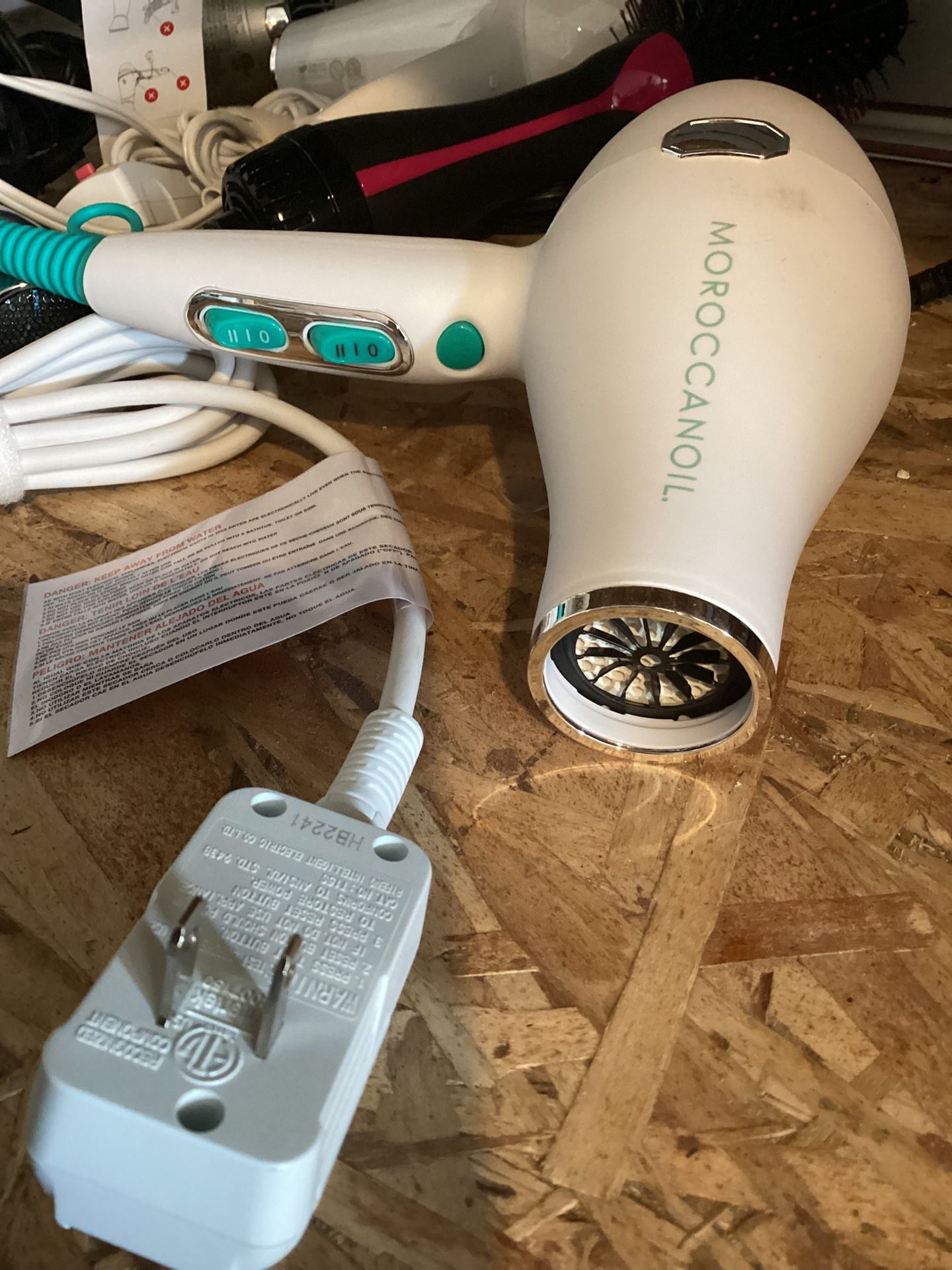 MOROCCANOIL Smart Styling Infrared Hair Dryer