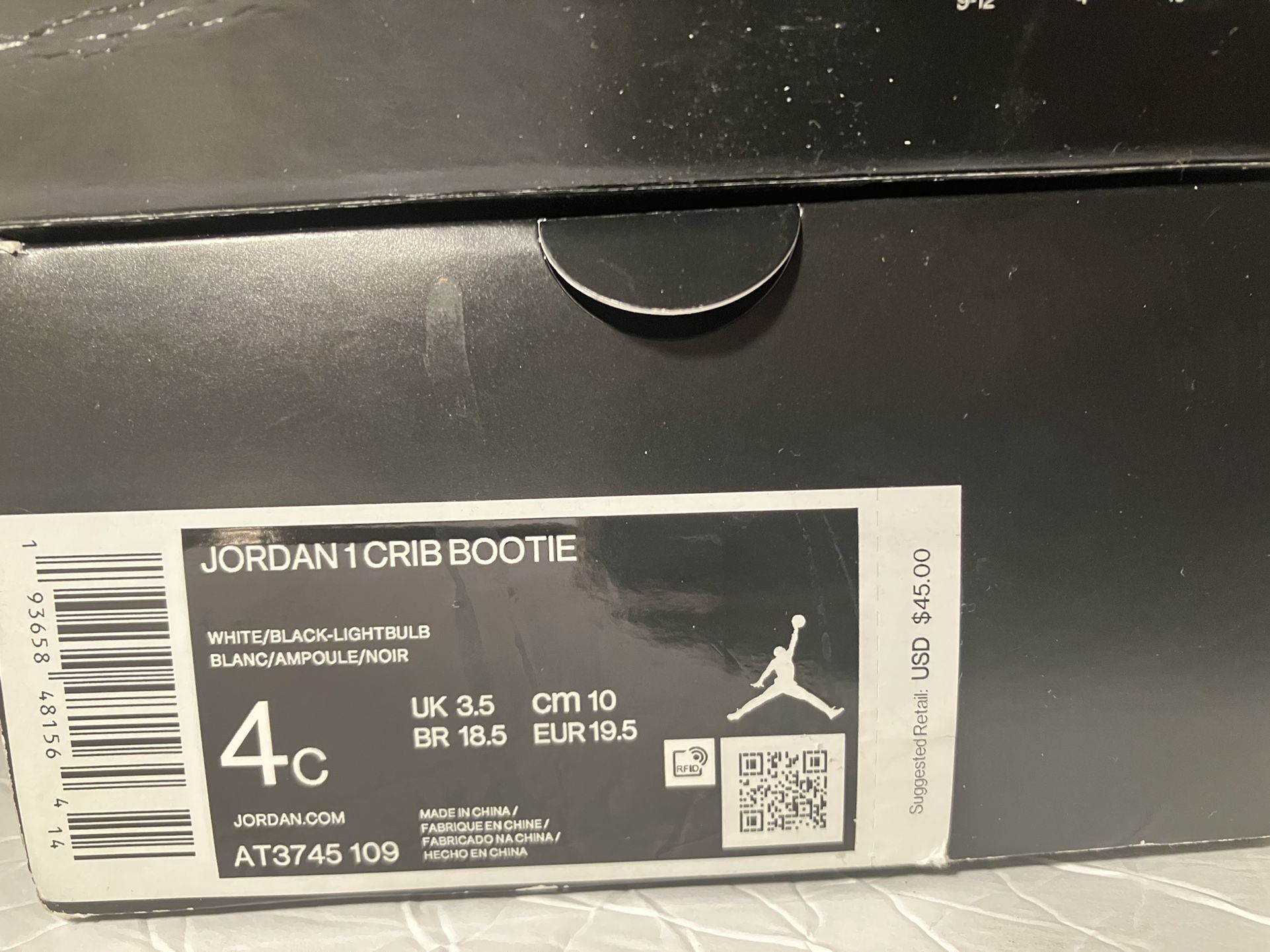 White/Black-Lightbulb JORDAN BOOTIE