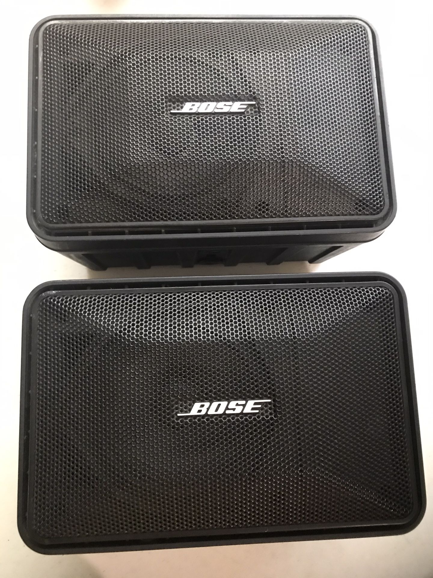 BOSE: model 101 music monitor. Speaker. Perfect condition. Work very well.