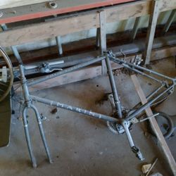  Vintage Italian Working Bike Frame Super Light Weight Frame 