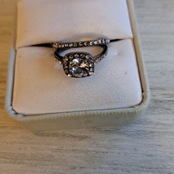 Black  gold filled 2pc engagement ring sz 7 