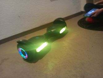 Selling Hoverboard It Works Good Wheels