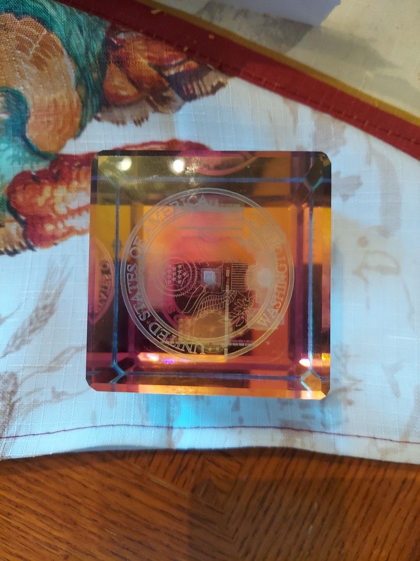 3D Cube Paperweight Of Washington DC Government Monuments