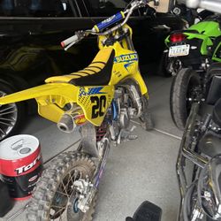 RM85 Dirtbike
