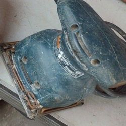 Small electric sander