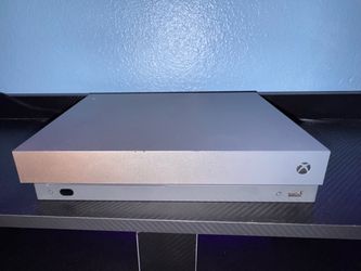 Xbox one X 1 TB