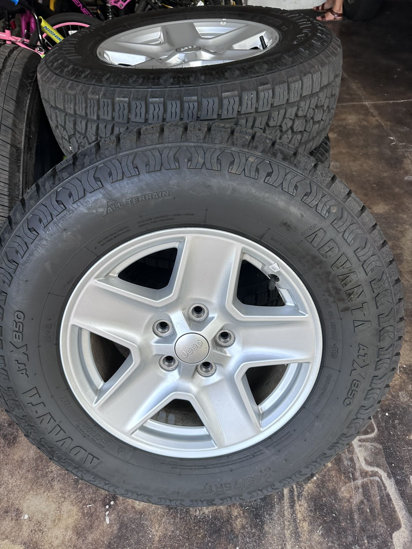 2023 Jeep Gladiator 17” OEM wheels With Tires