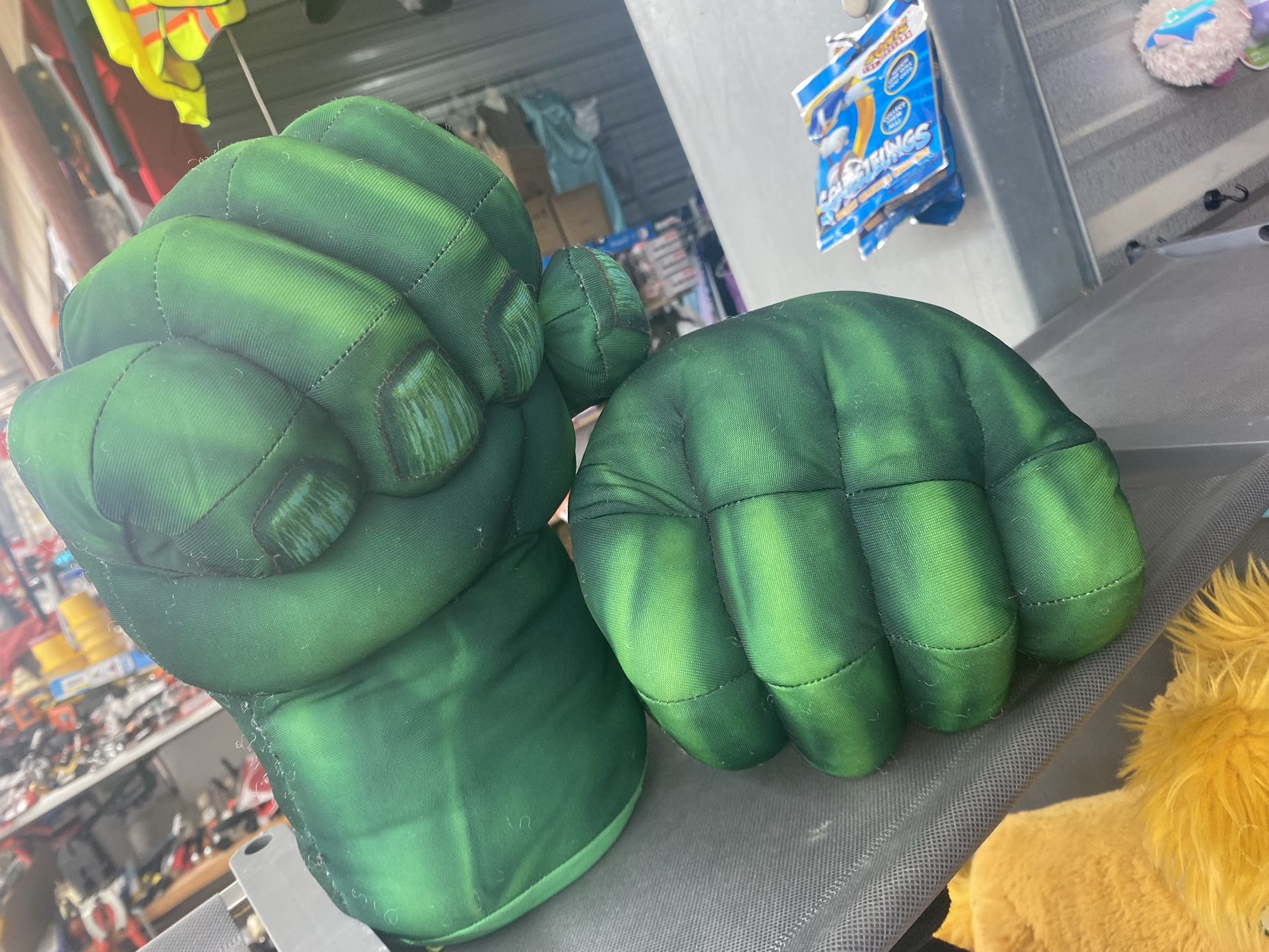 Hulk Hands