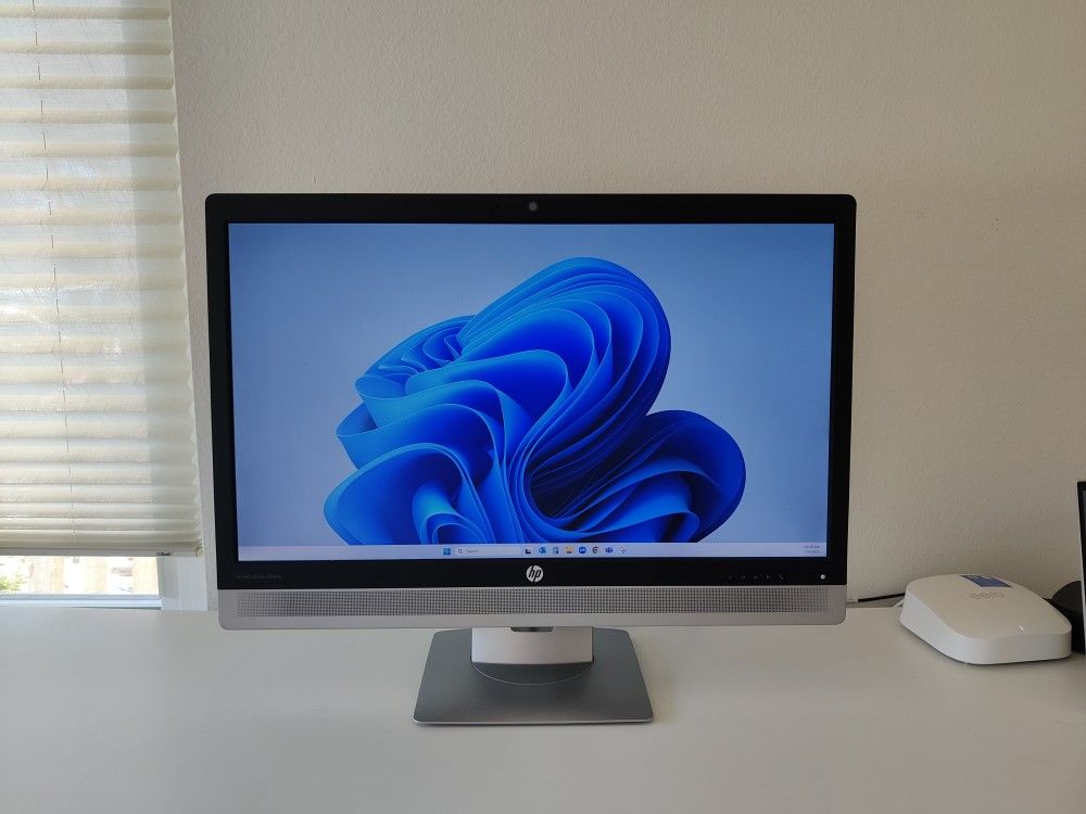 HP EliteDisplay E240c 23.8-inch Video Conferencing Monitor